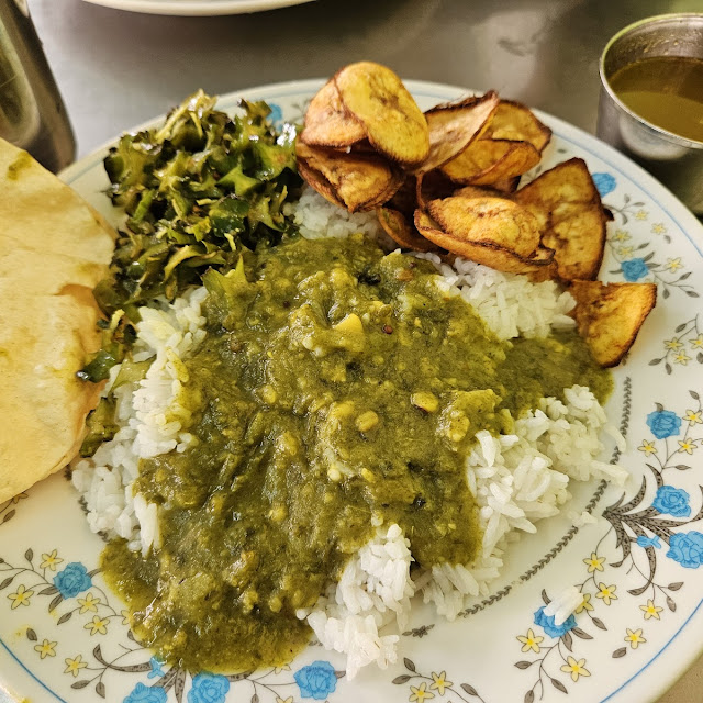 Rice with 2 Vege Keerai Curry & Appalam