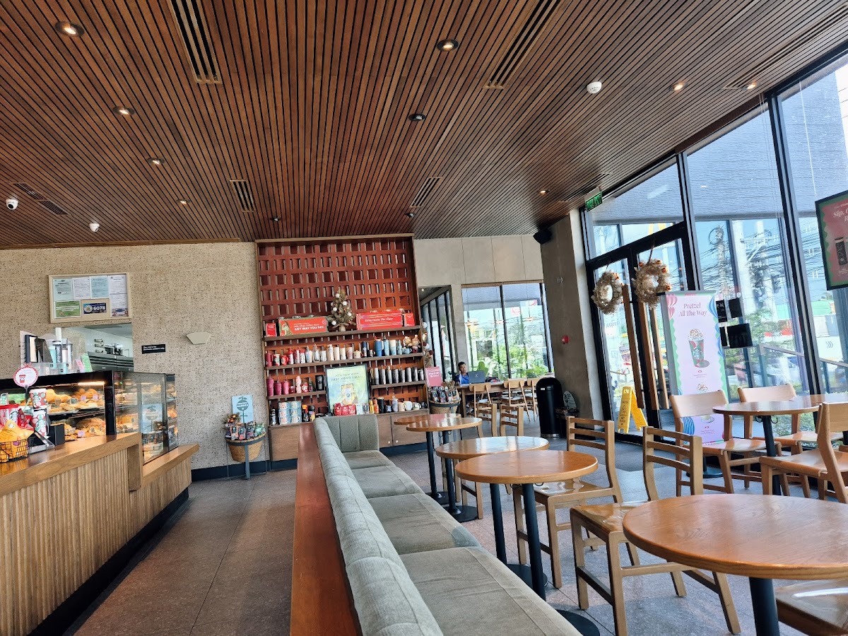 Starbucks Aguinaldo Highway Silang Drive-Thru