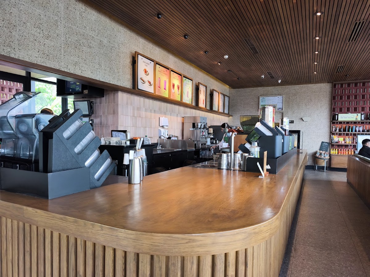 Starbucks Aguinaldo Highway Silang Drive-Thru - Photo 2