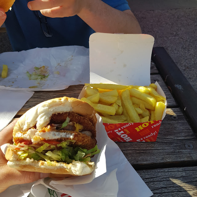 Hawaiian Burger and Small Chips