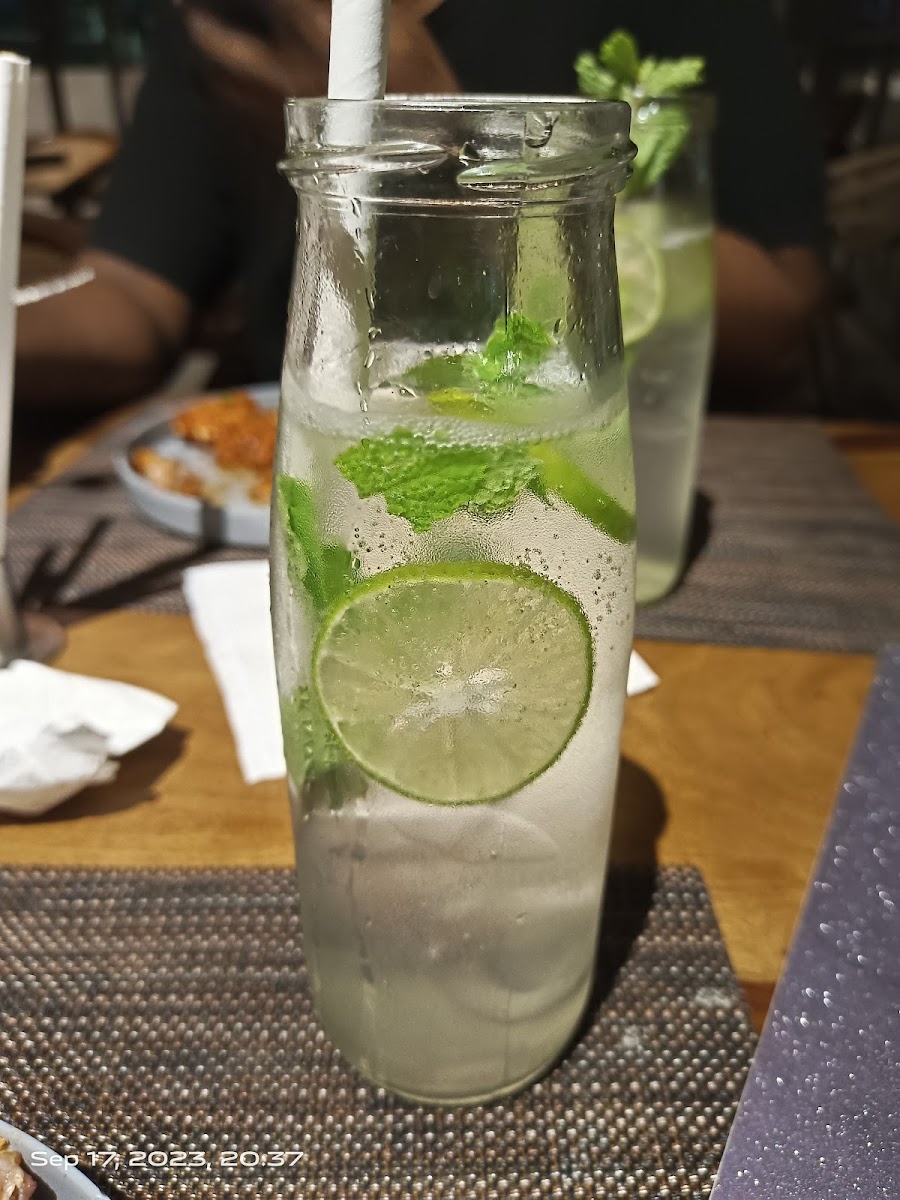Mirame Cafe & Kitchen - Photo 5