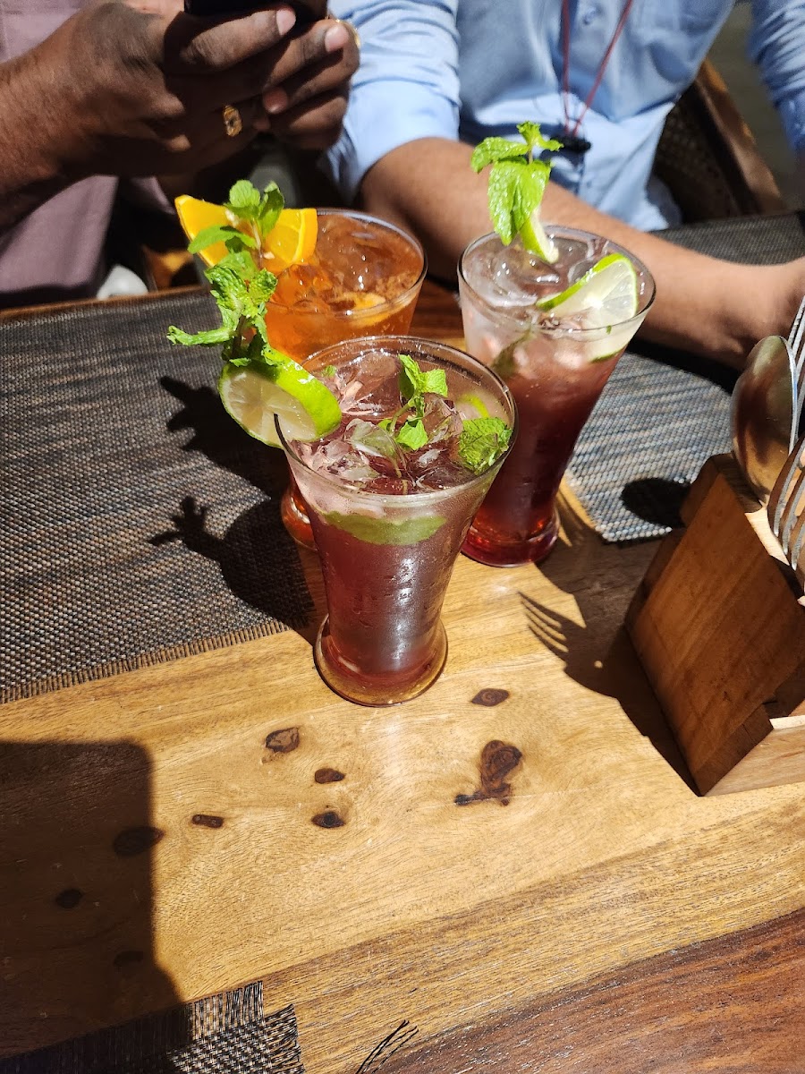 Mirame Cafe & Kitchen - Photo 7