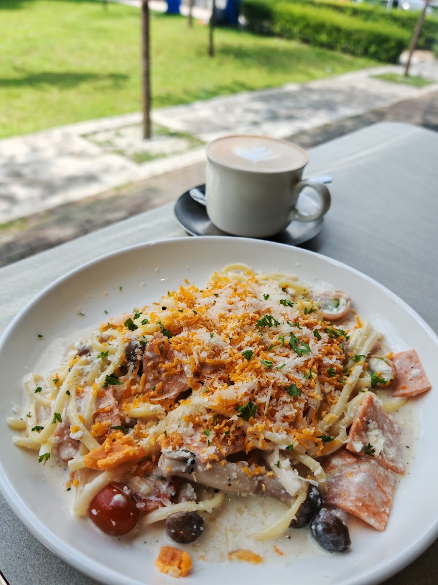 People's Park Cafe - Photo 2