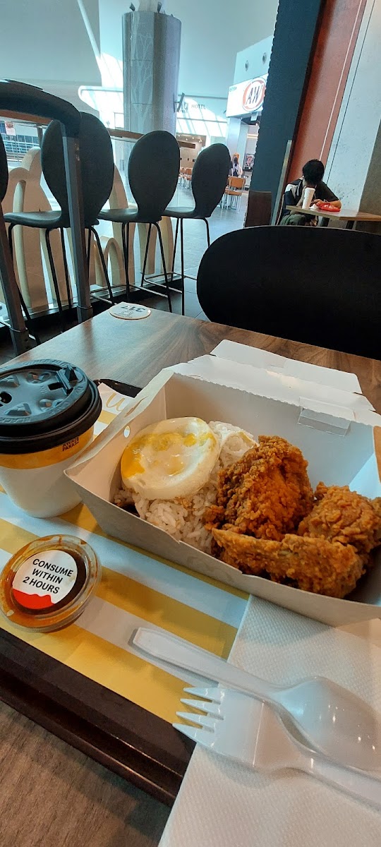 McDonald's KLIA Terminal 1 - Photo 8