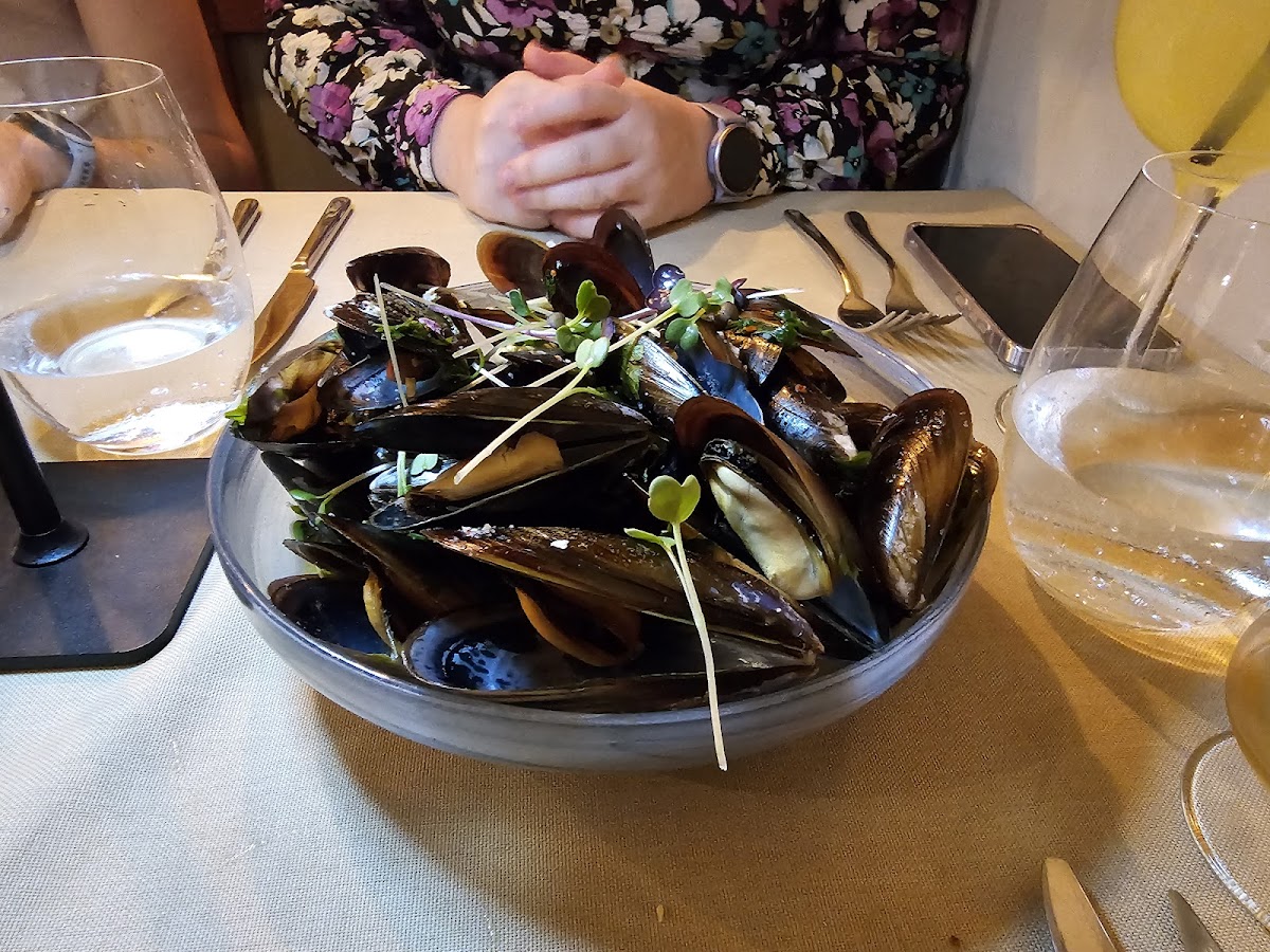 Al Sale Restaurant - Photo 9