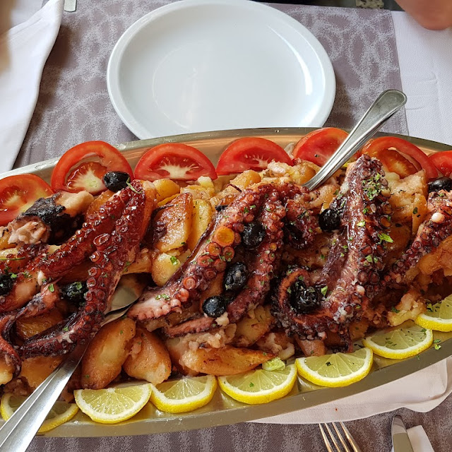 Oktopus Gegrillt