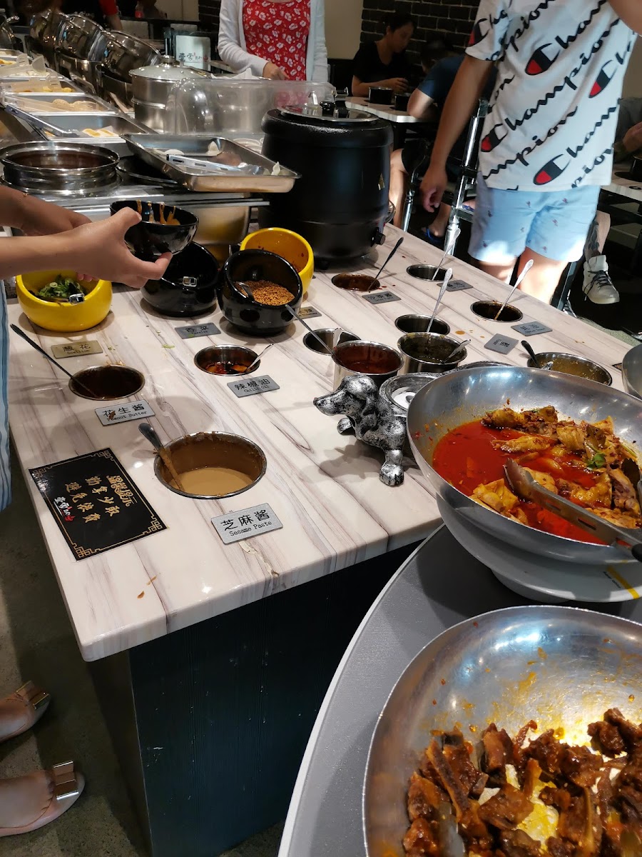 壹家火锅自助Wow Buffet - Photo 4