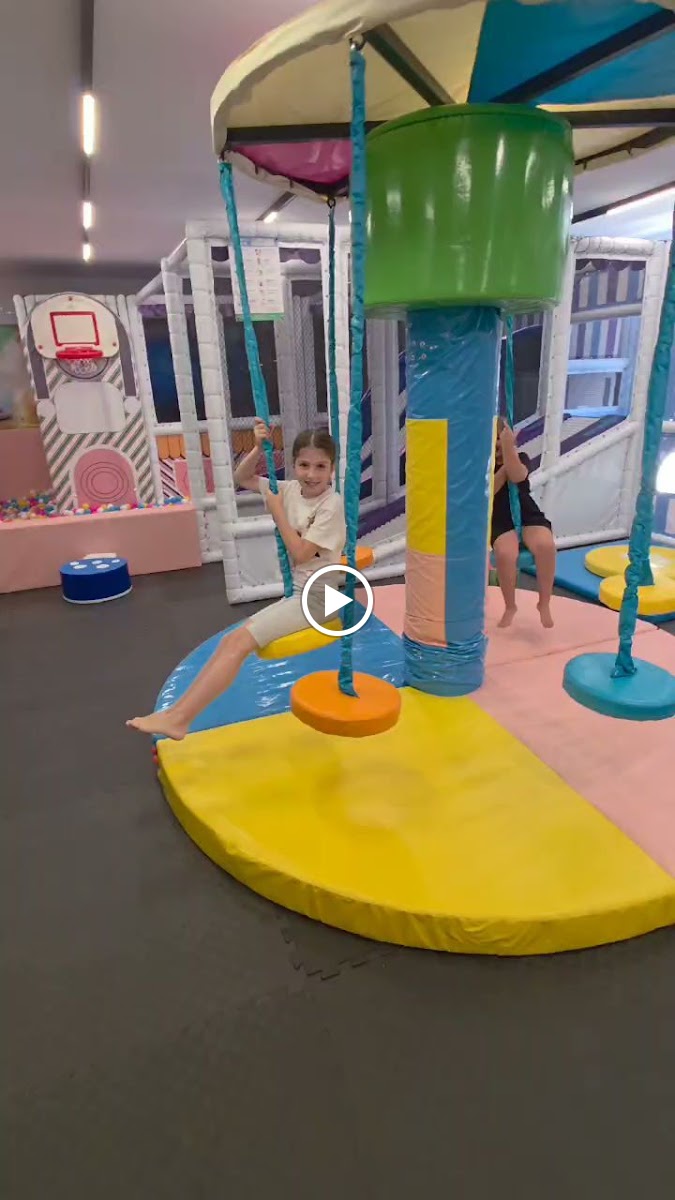 Restaurant with playground 'Royal' - Photo 1