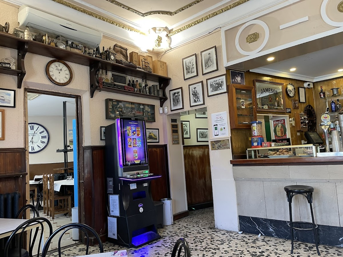 Restaurante La Ferroviaria - Photo 3