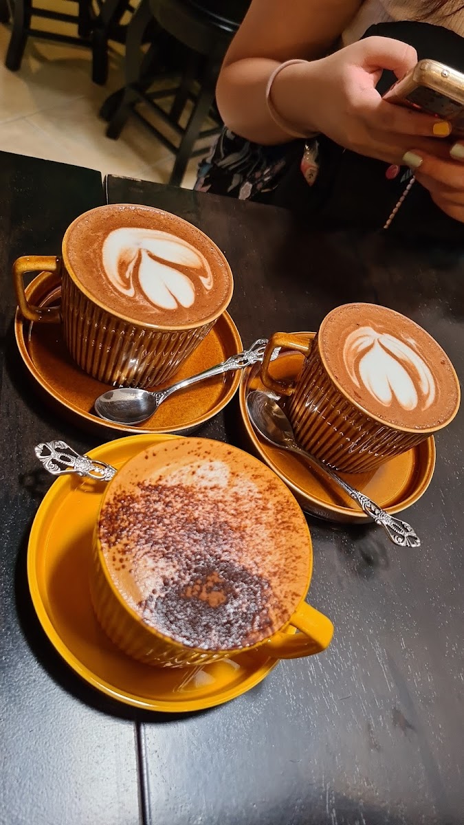 175 Gallery Cafe - Photo 9