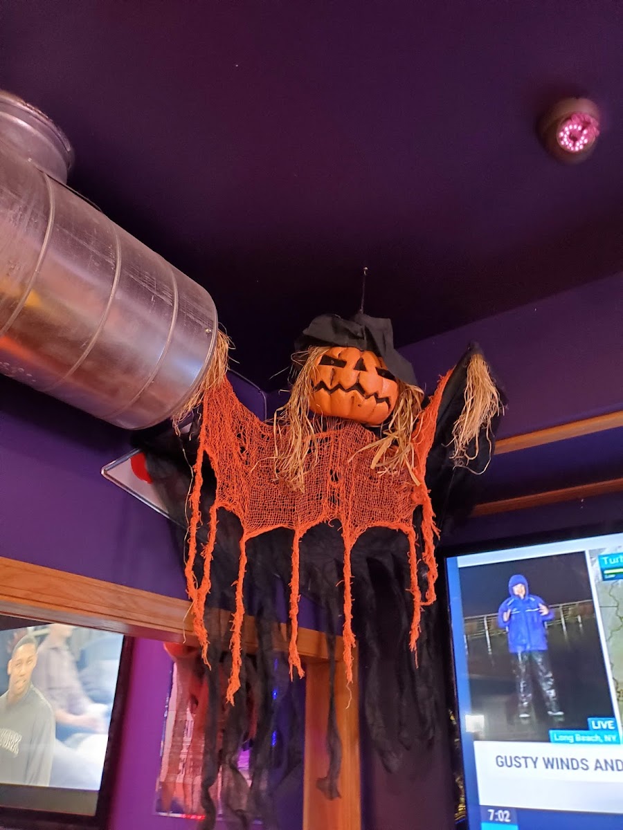 PJ's Pub - Photo 7