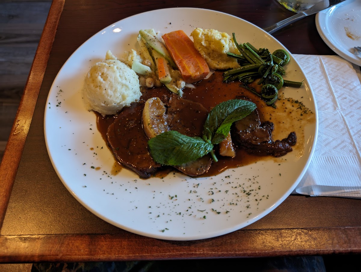 Camino Bistro - Photo 2