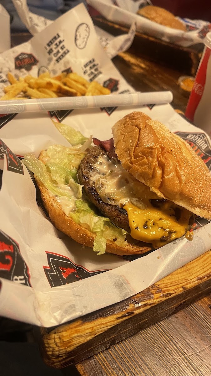 Firefly Burger Khalda / فايرفلاي برجر خلدا - Photo 4