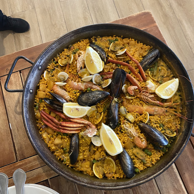 Paella de Pescado Y Marisco