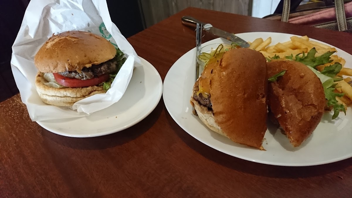 AMBER’S アンハース 豊橋店 - Photo 9