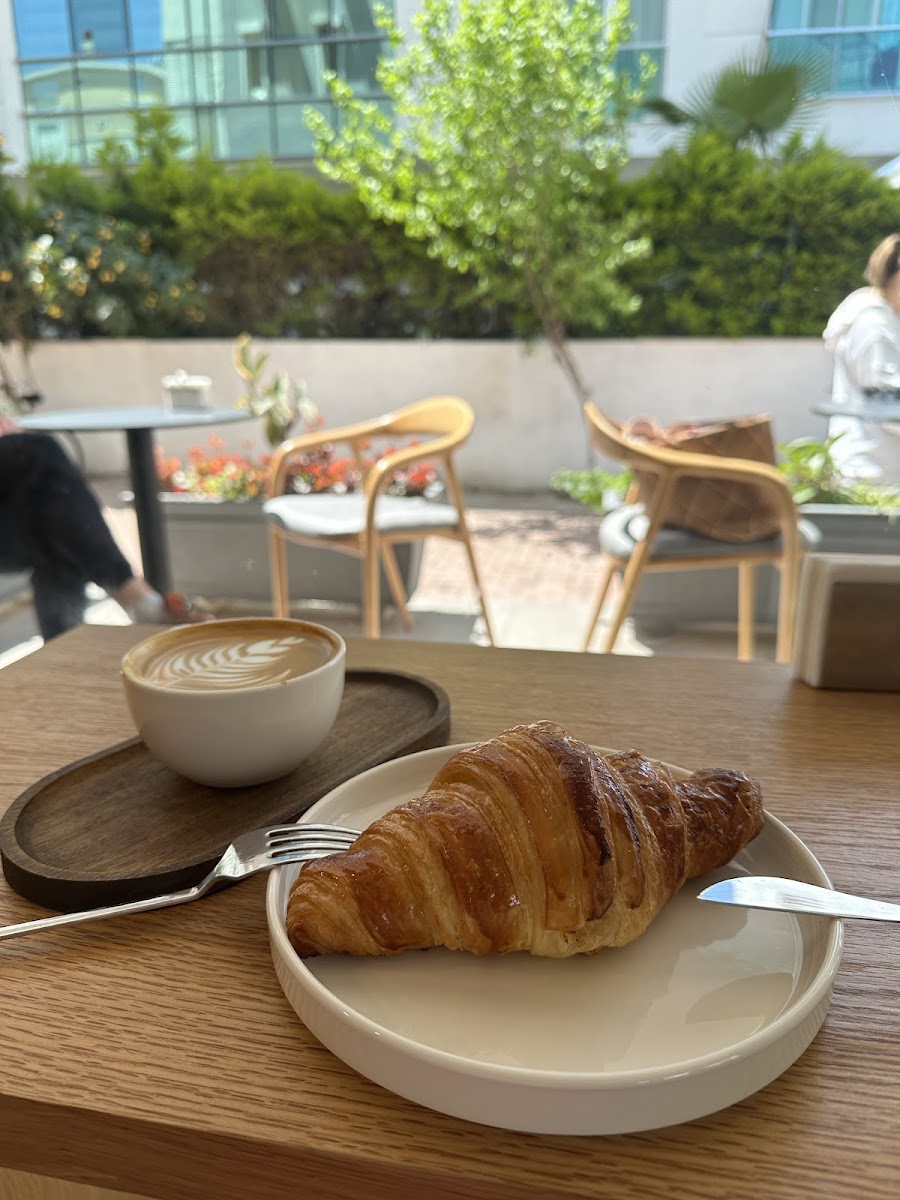 Emigrant Coffee - Photo 9