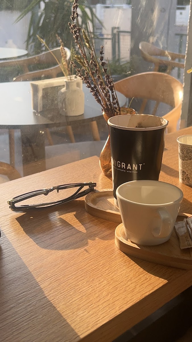 Emigrant Coffee - Photo 4