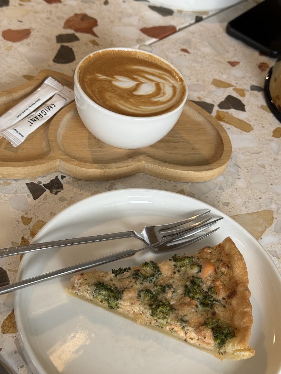 Emigrant Coffee - Photo 8