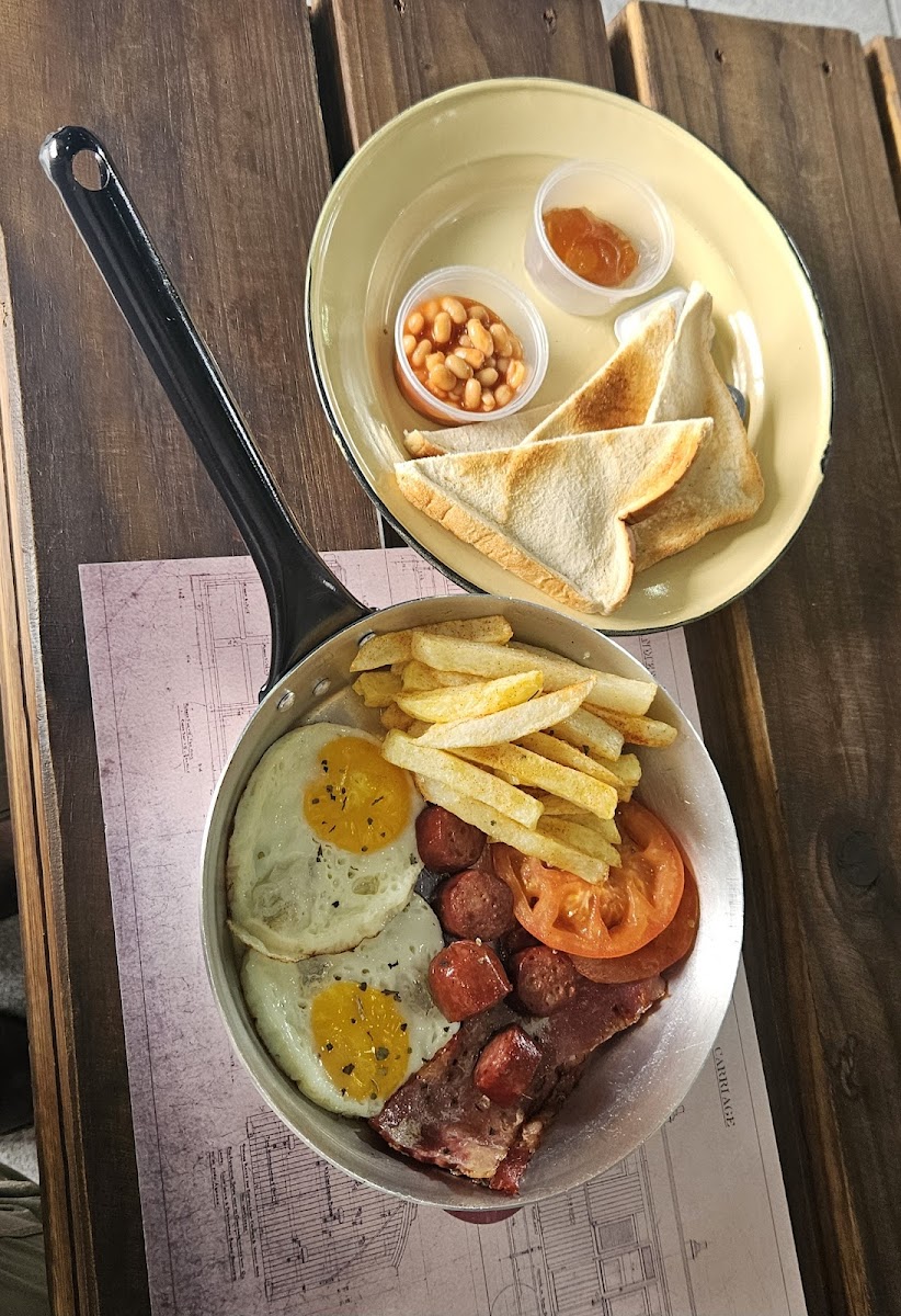 Stoom Pub & Grill - Photo 4
