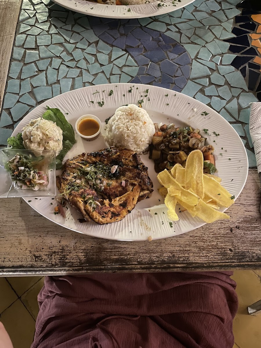 Granada's grill - Photo 4