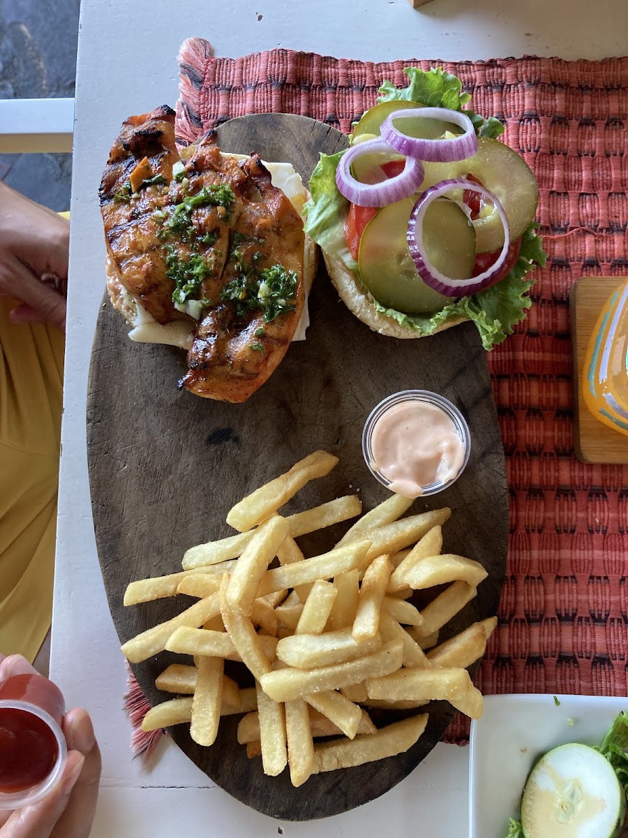 Granada's grill - Photo 8