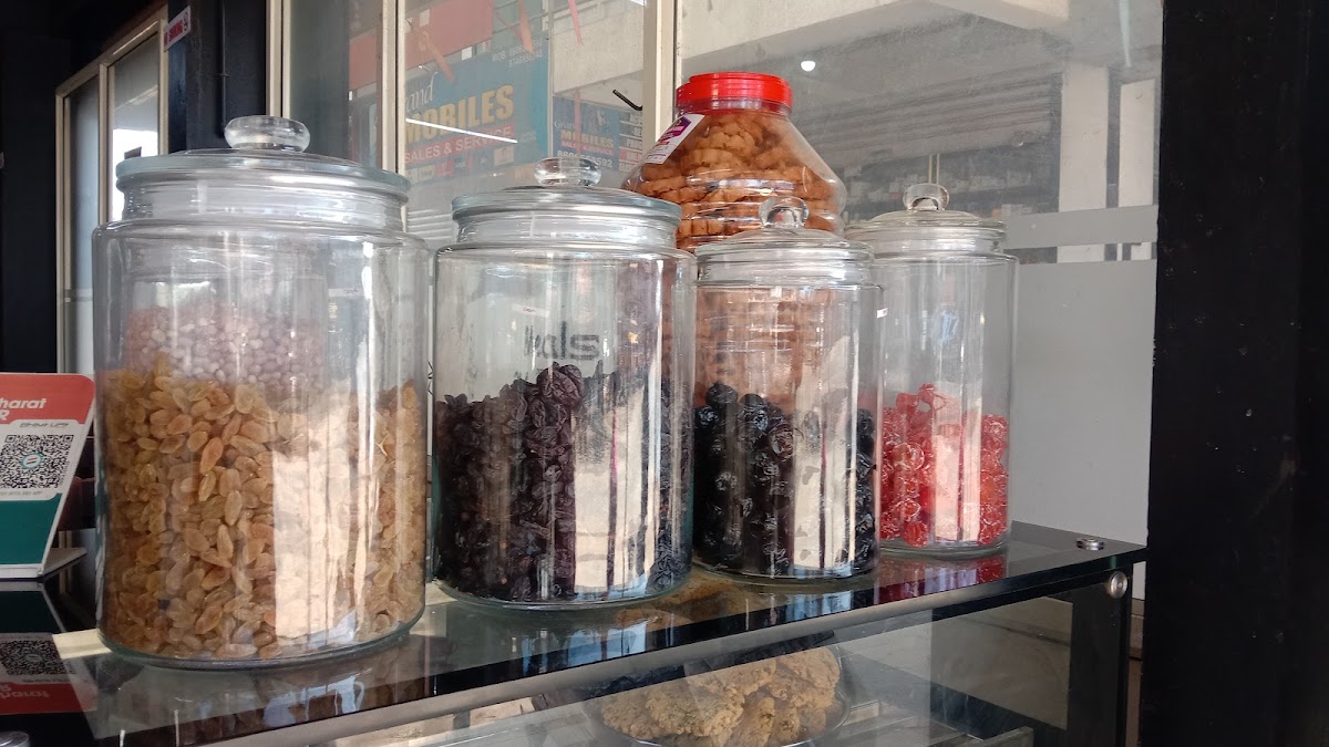 Bharath Family Restaurant & Bakery - Photo 8