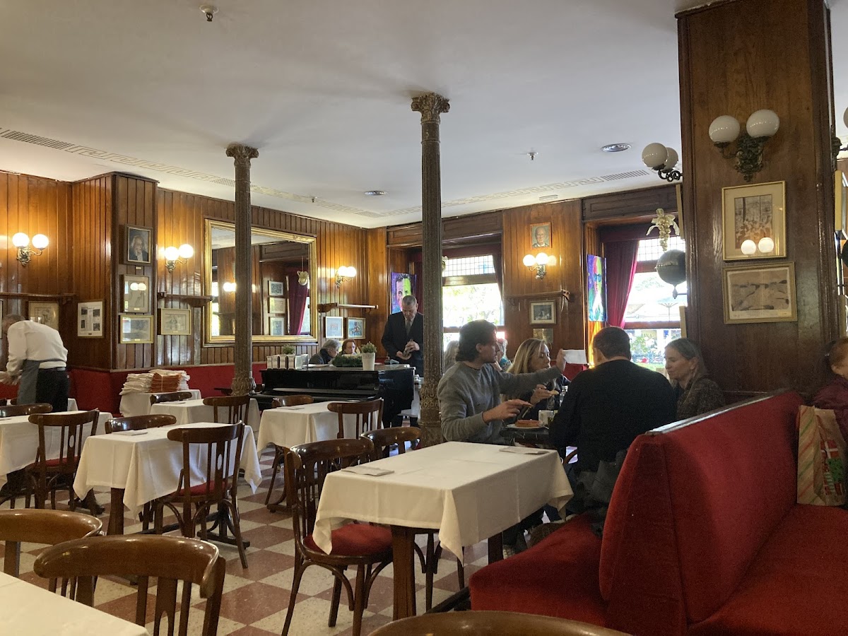 Gran Cafe Gijon - Photo 3