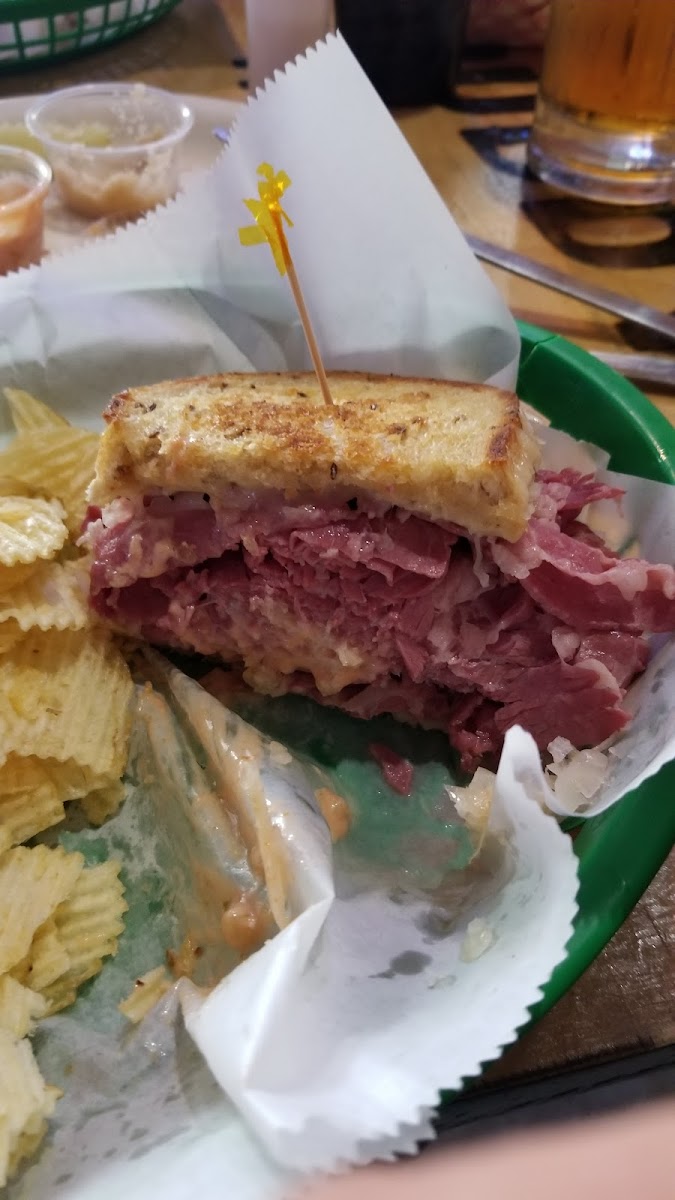 Spuddy's Tavern - Photo 9