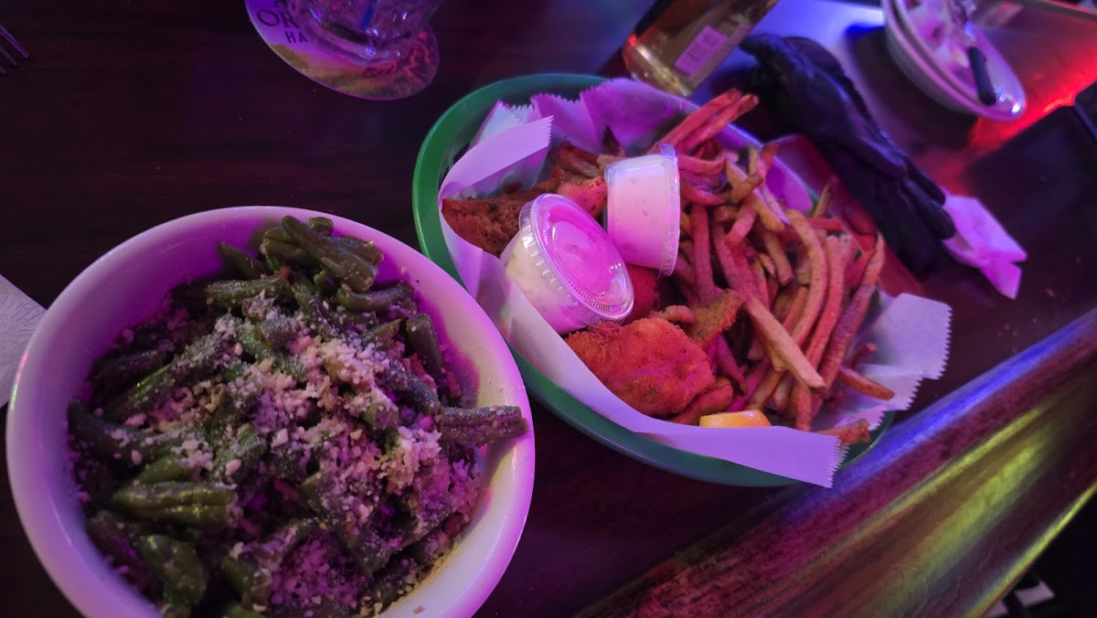 Spuddy's Tavern - Photo 6