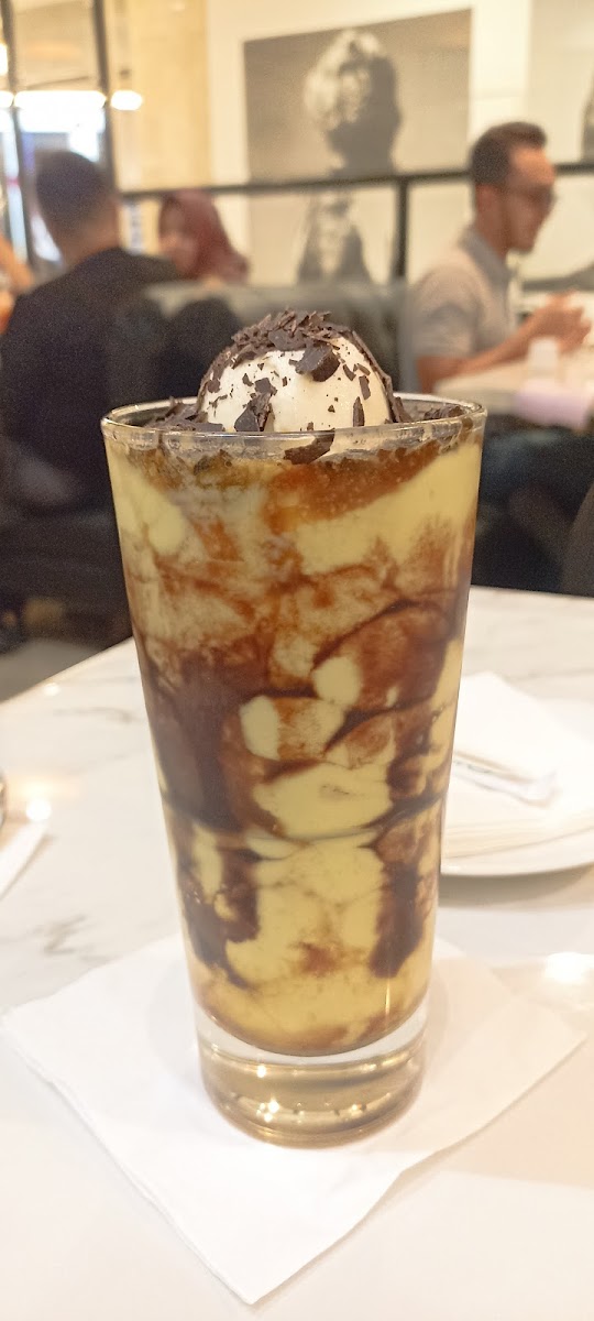 Coffee Club Plaza Senayan - Photo 9