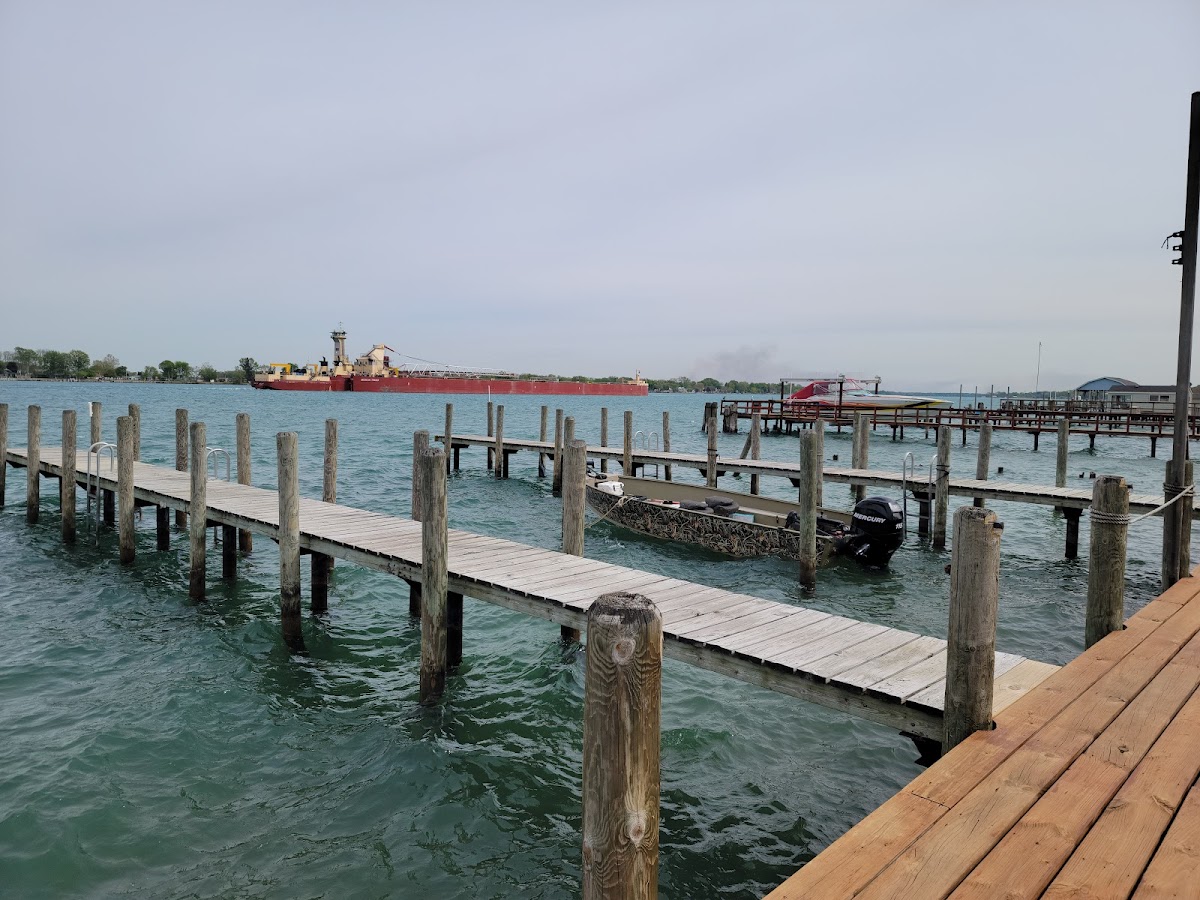 AJ's Salt Docks - Photo 2