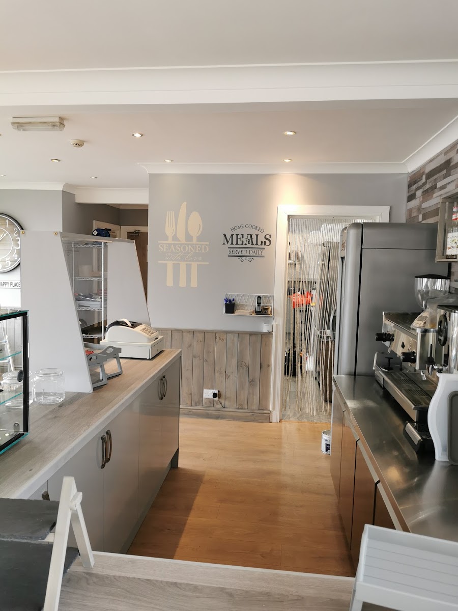 Pier Cafe - Photo 5