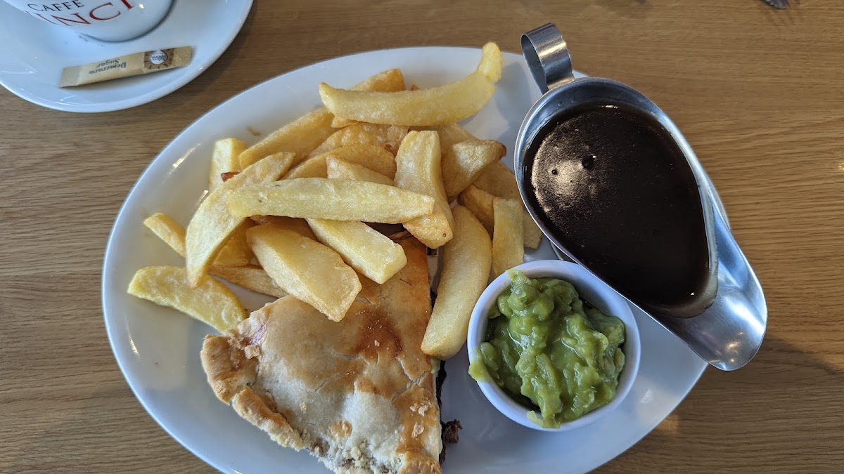 Pier Cafe - Photo 6