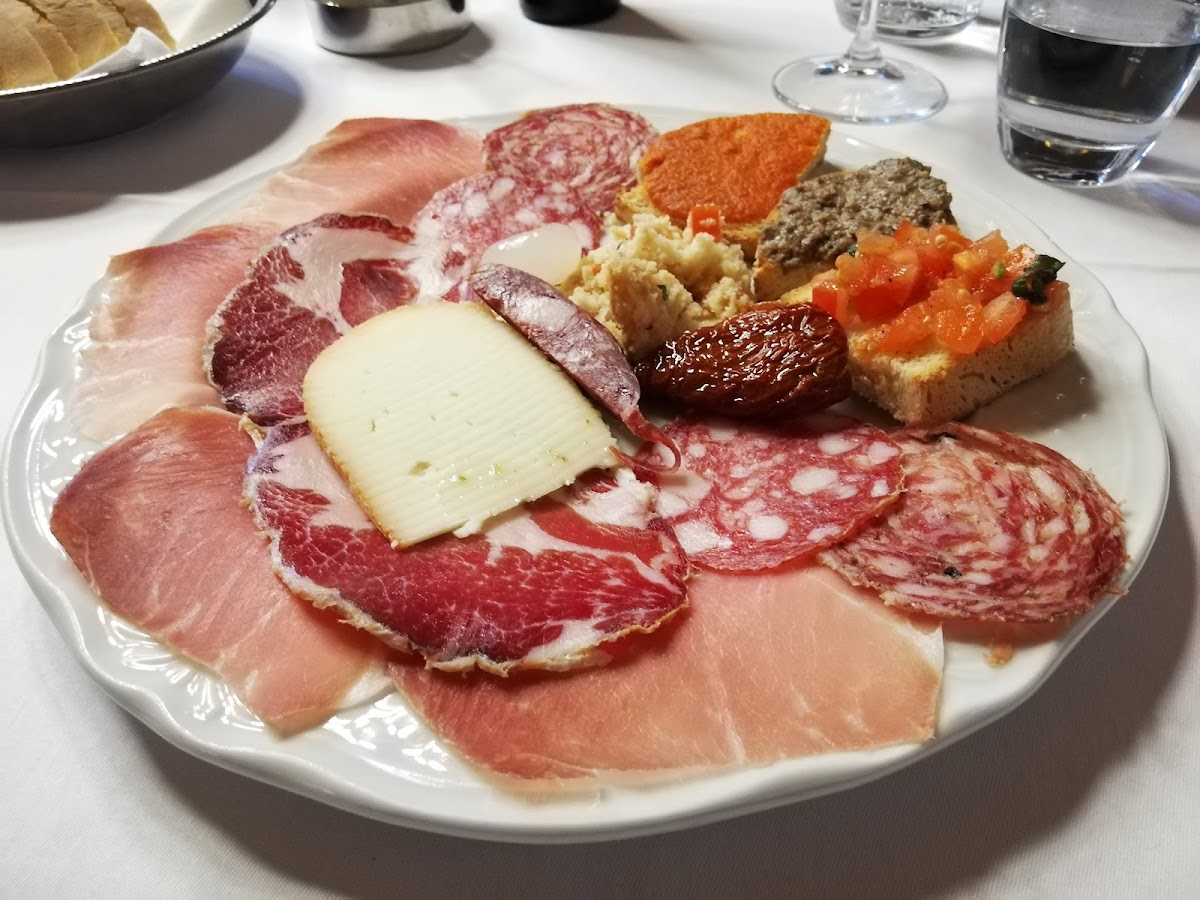 Ristorante Roggi dal - Pizzeria - Photo 6