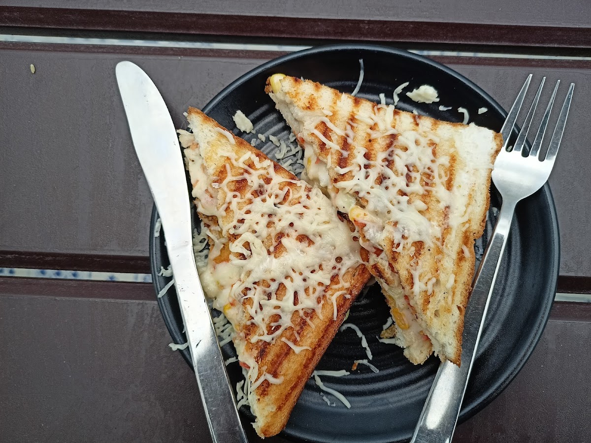 Saanjh Rooftop Cafe & Restaurant - Photo 2