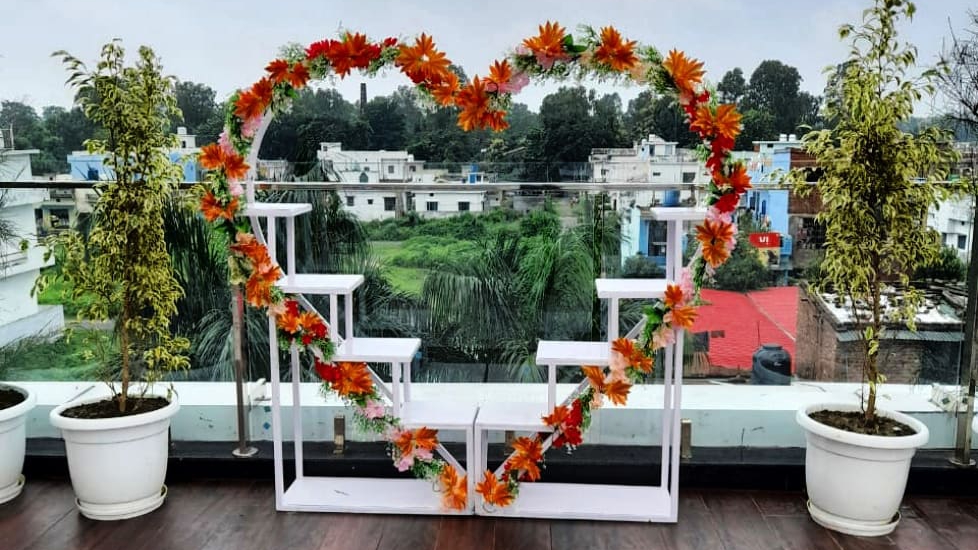 Saanjh Rooftop Cafe & Restaurant - Photo 3