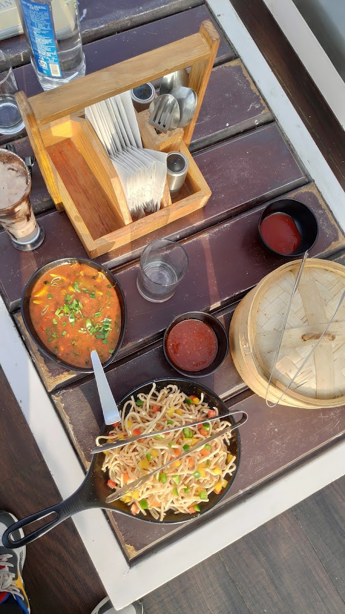 Saanjh Rooftop Cafe & Restaurant - Photo 5