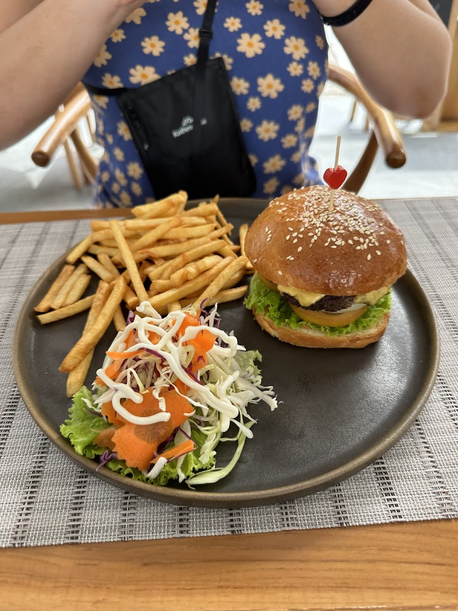Adam Eatery & Bar - Photo 9