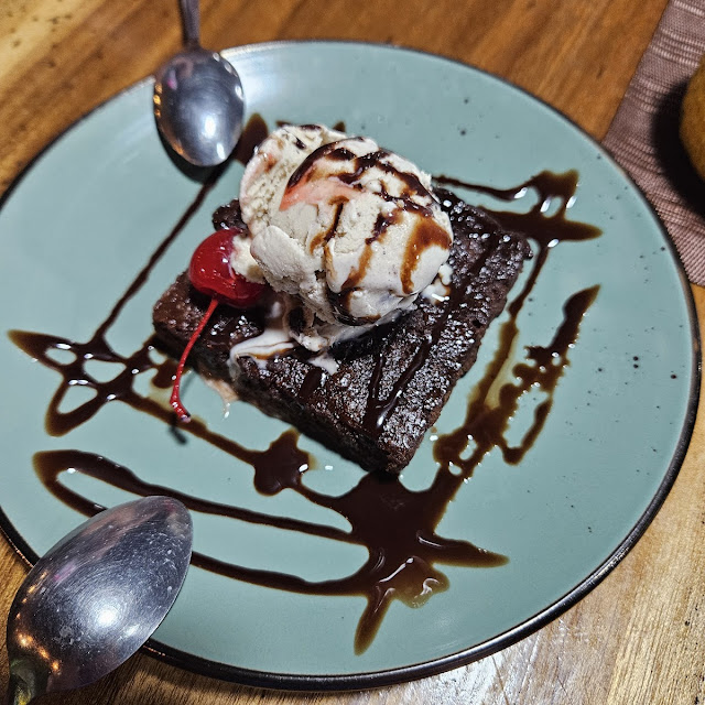 Brownie with Ice Cream