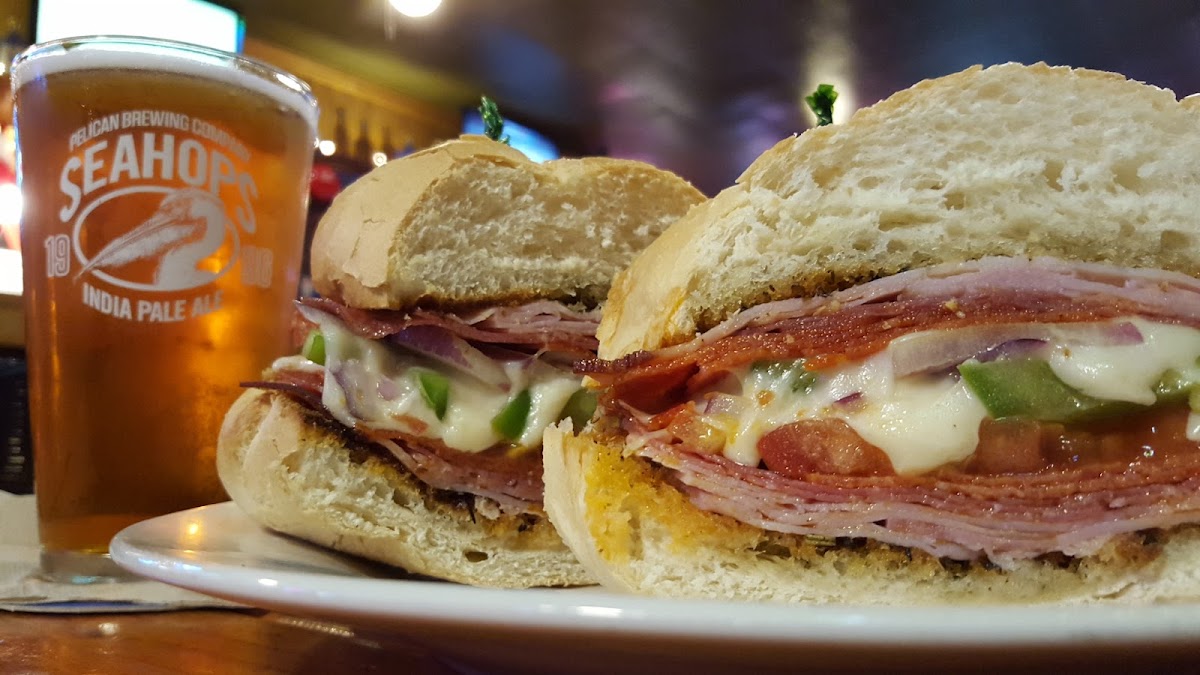 Oakland Tavern - Photo 1
