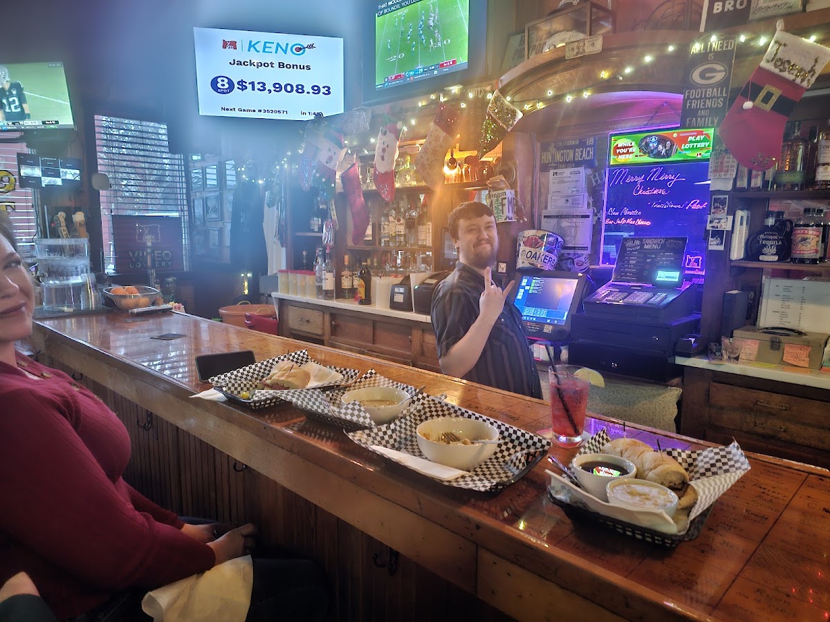 Oakland Tavern - Photo 8