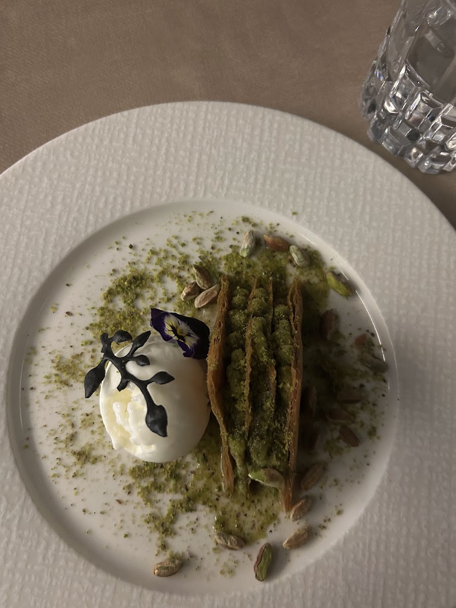 Nakia Restaurant - Photo 9