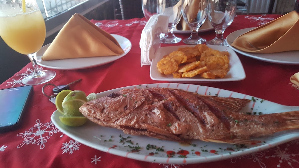 Sarante Bar Restaurant - Photo 5