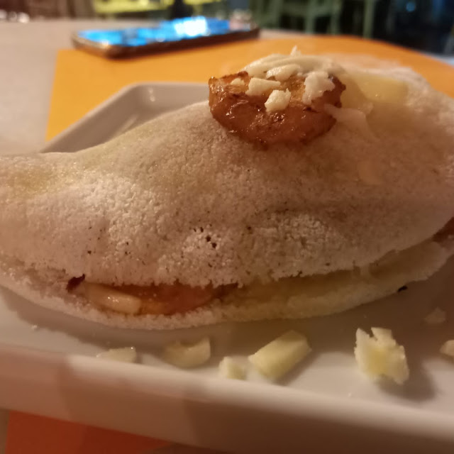 Tapioca Com Carne de Sol E Banana da Terra