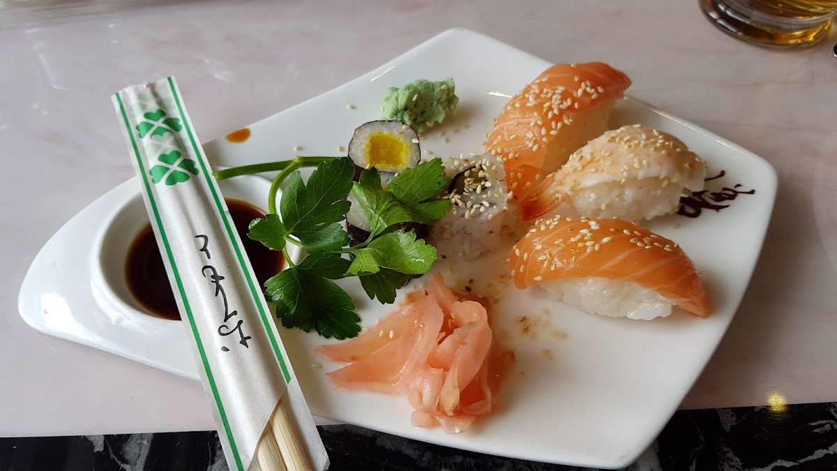 Hongmei Asia Restaurant - Photo 9