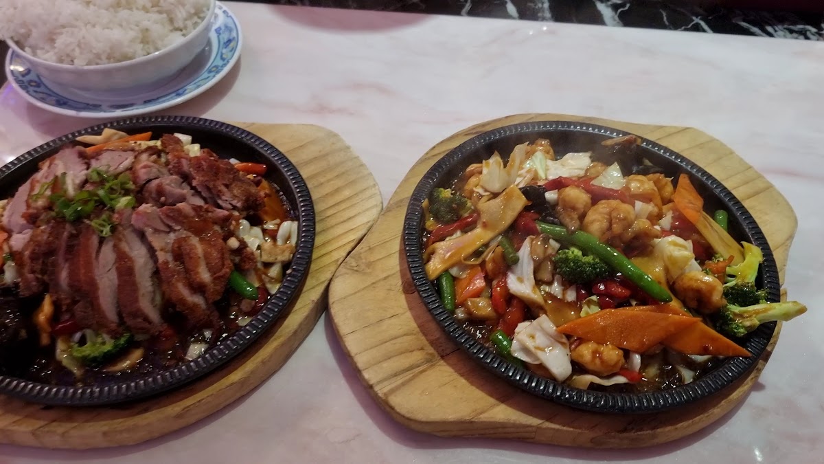 Hongmei Asia Restaurant - Photo 1