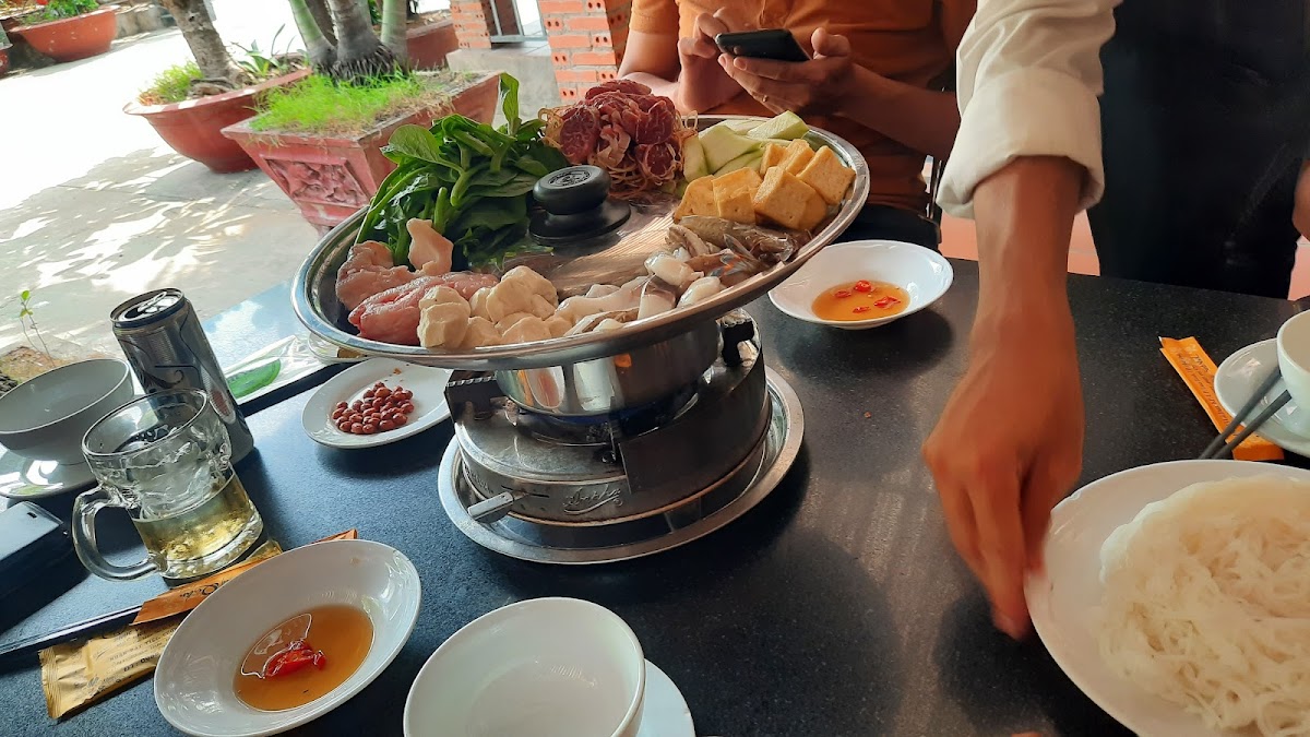 Diễm Đông Quán - Photo 1