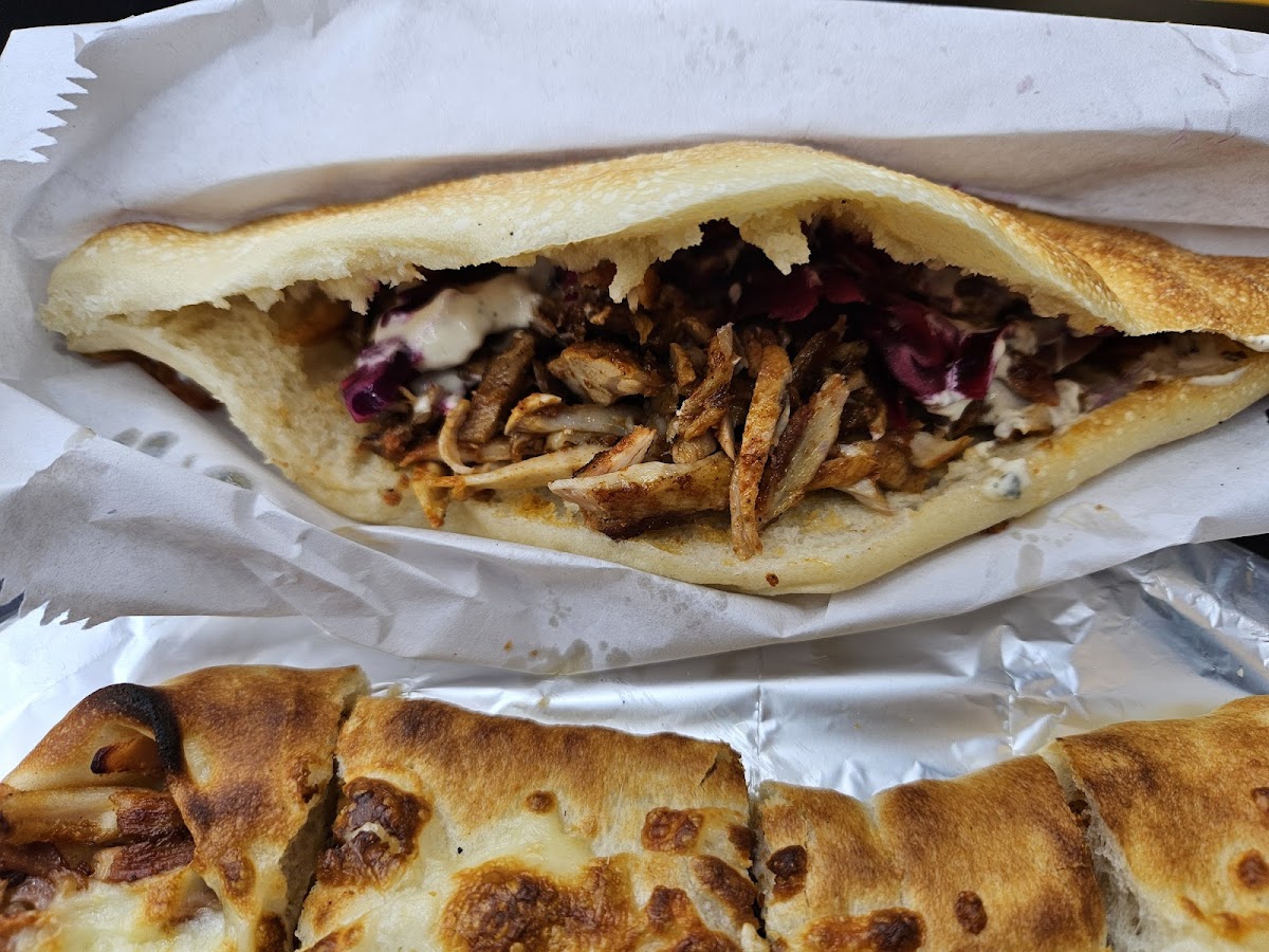 London Road Shawarma - Photo 2