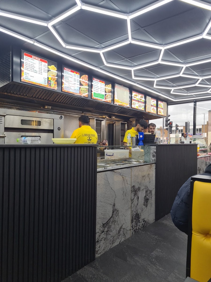 London Road Shawarma - Photo 3
