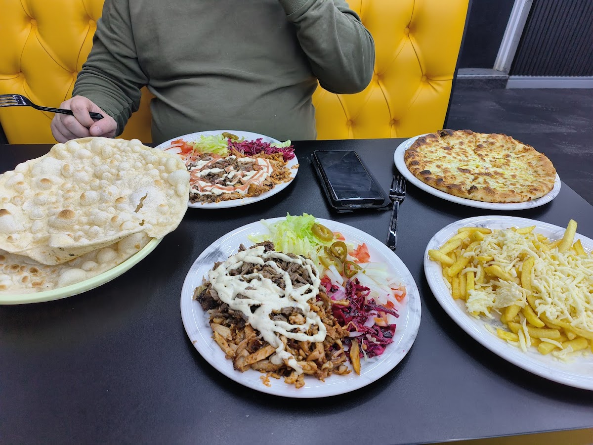 London Road Shawarma - Photo 8